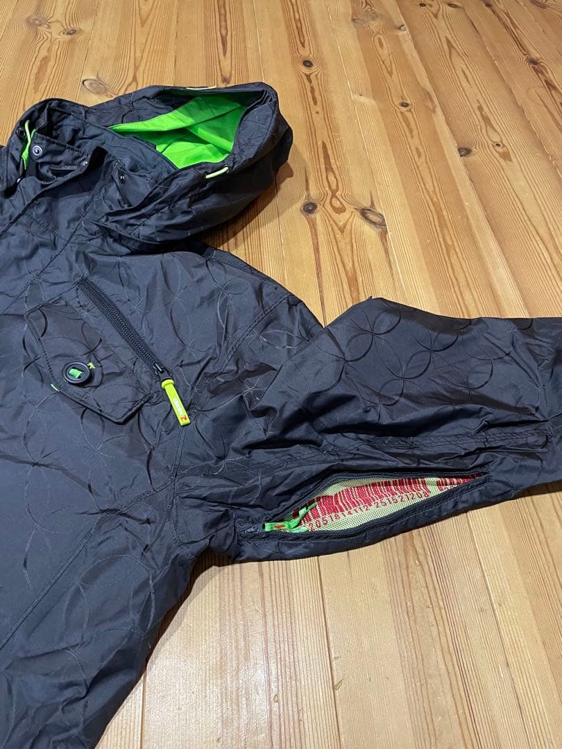 スノーボードウエア　エターナルユース