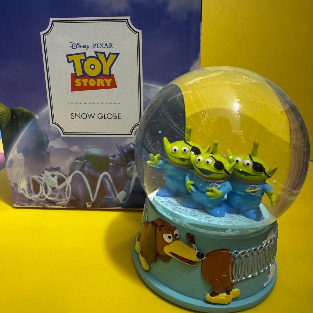 トイストーリー　スノーグローブ　ディズニーストア　箱あり　ピクサー　グリーンメン