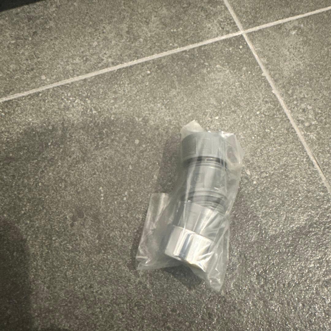 シルバー シャワーヘッド Refa