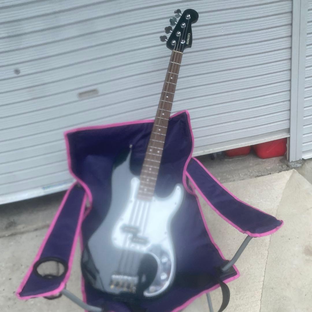 BUSKER'S ブラックエレキベース 4弦