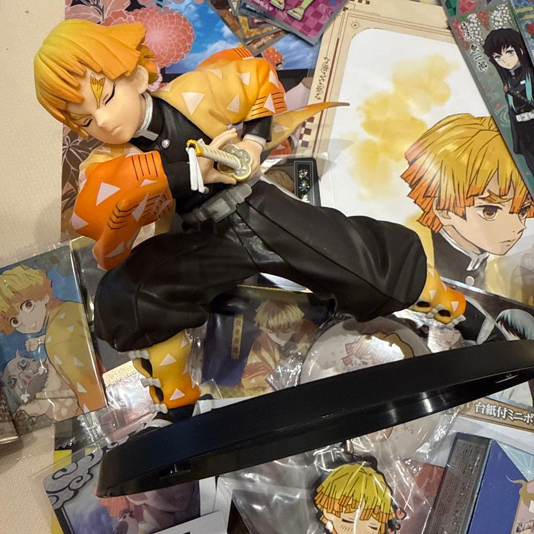 鬼滅の刃 まとめ売り グッズ 宇髄天元 竈門禰豆子 炭治郎 猗窩座 善逸 伊之助