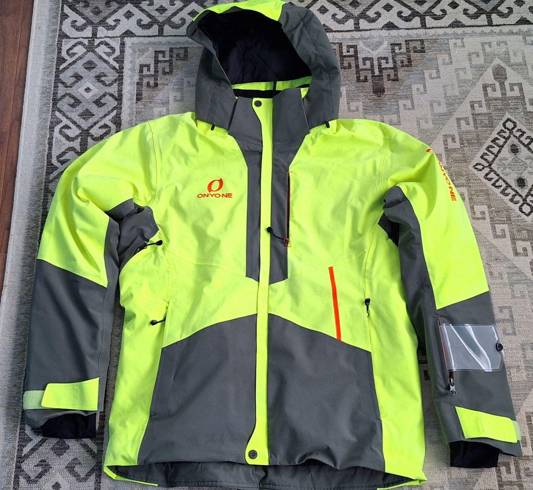 【上下Lサイズ】23/24モデル オンヨネ スキーウェア メンズ DEMOウェア