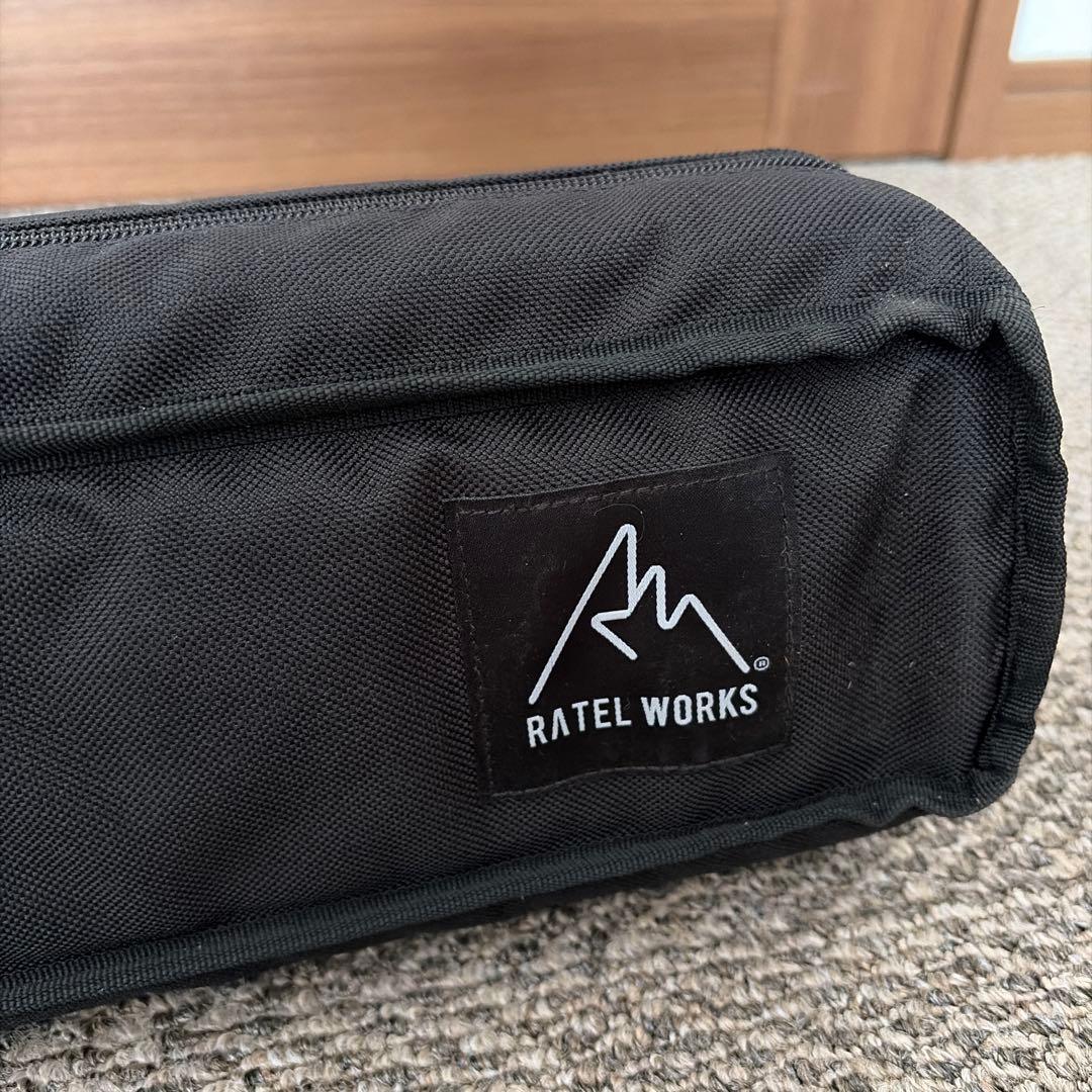 ラーテルワークス　ウッドパネルテーブル