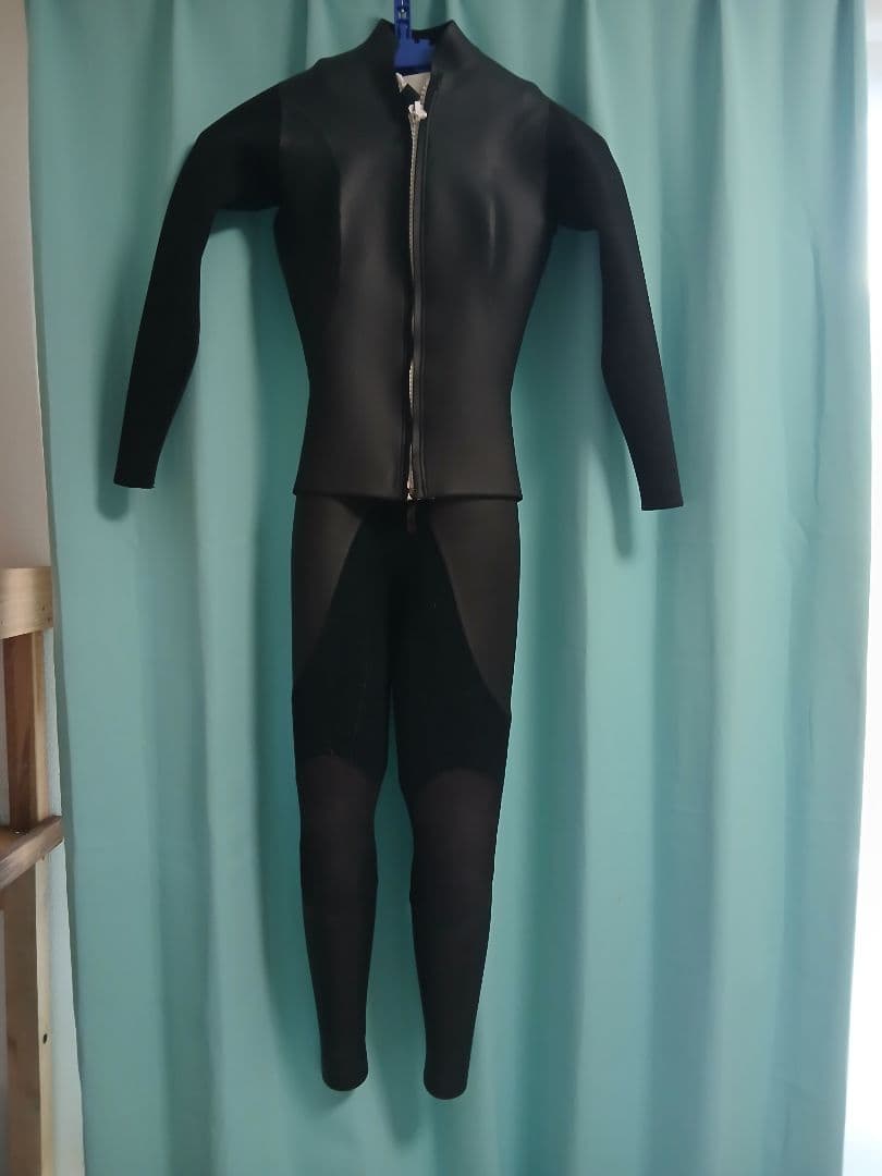 Axxeアックスブラック タッパー ウェットスーツ