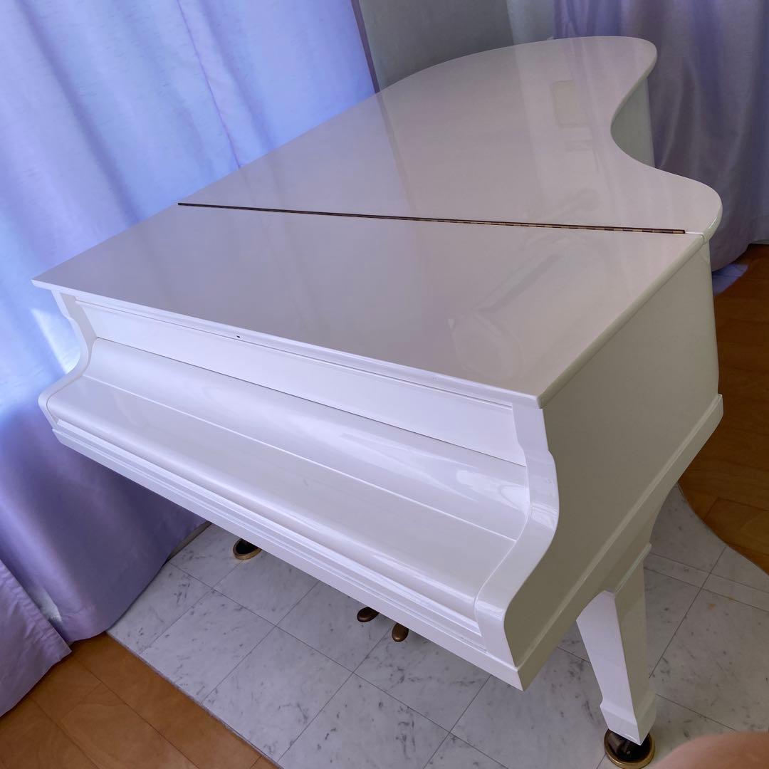 お値下げしました　YAMAHAグランドピアノホワイト88鍵盤　防音パネル付き