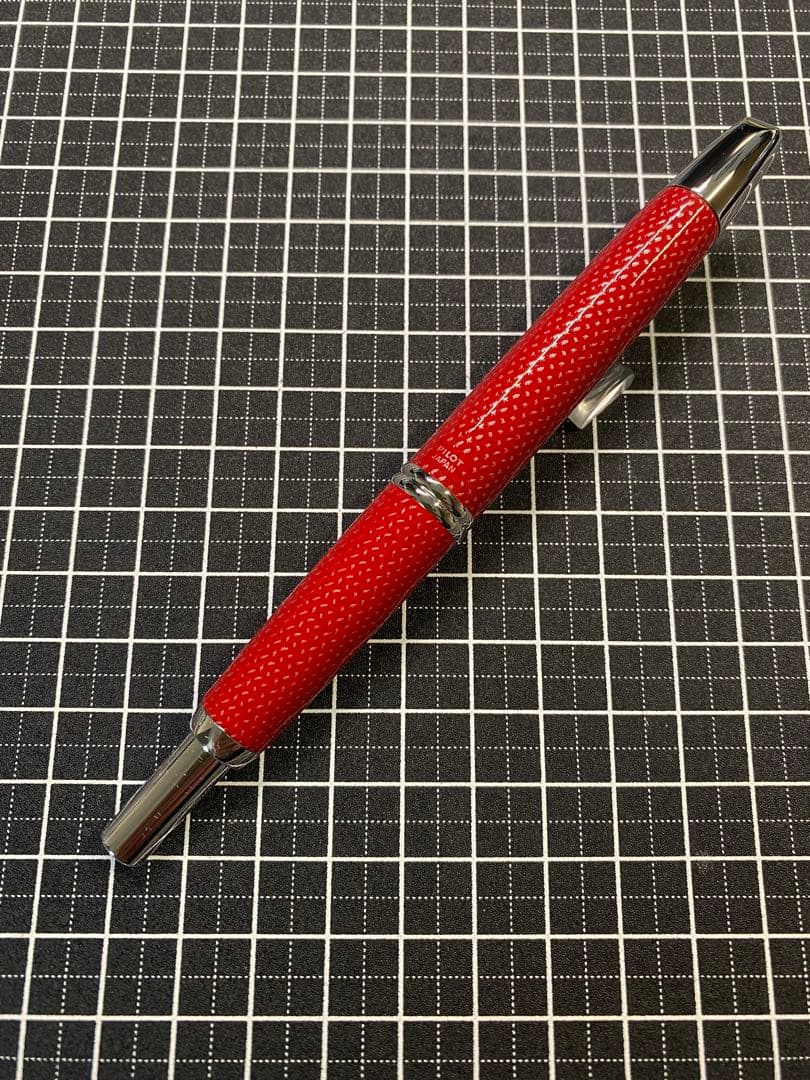 PILOT CAPLESS Kasuri 赤 万年筆 字幅EF