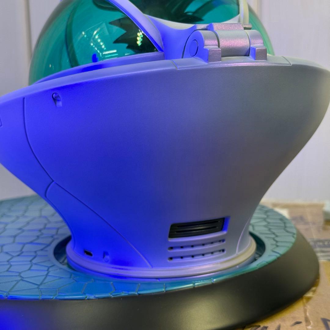 【激レア】WHITE HOLE STUDIO カカロット&保育カプセル&軍医