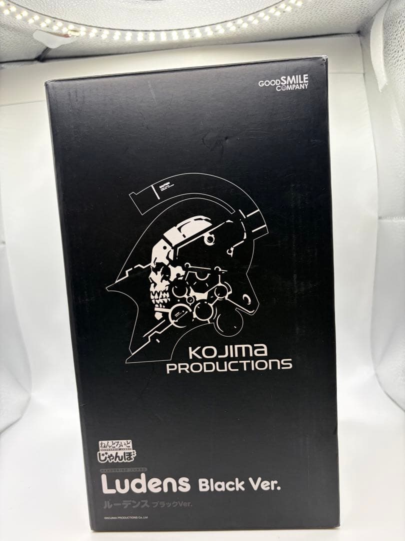 ゲームキャラクター Kojima Productions Ludens Black Ver.