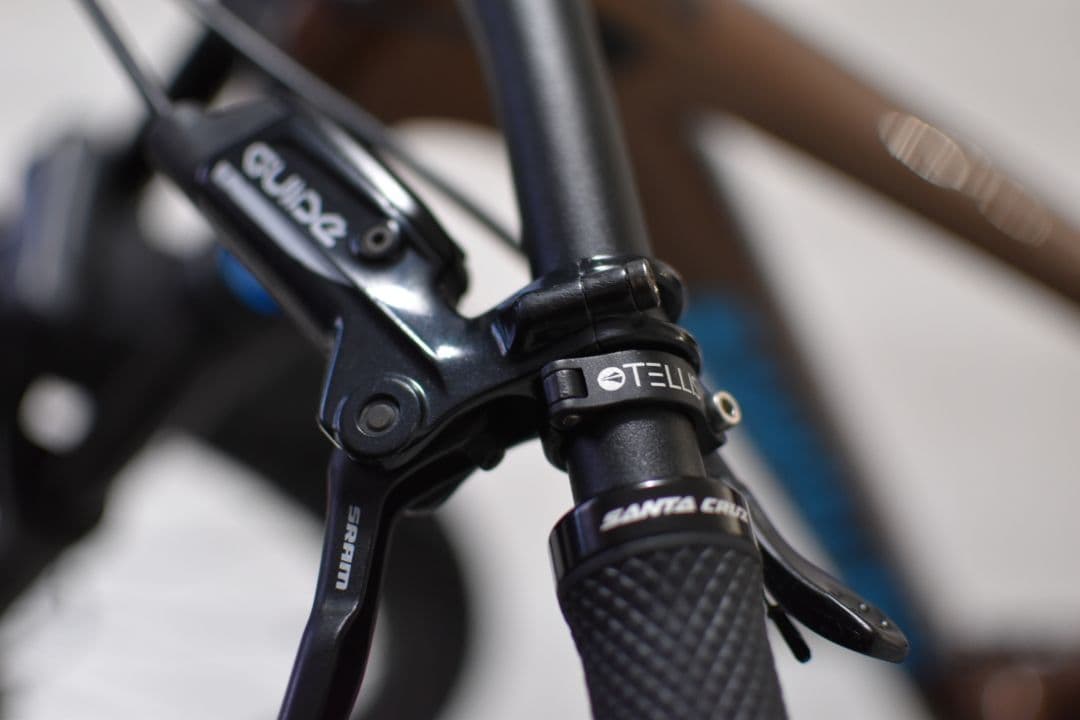 【関東 手渡し 送料込み】SANTACRUZ CHAMELEON CARBON