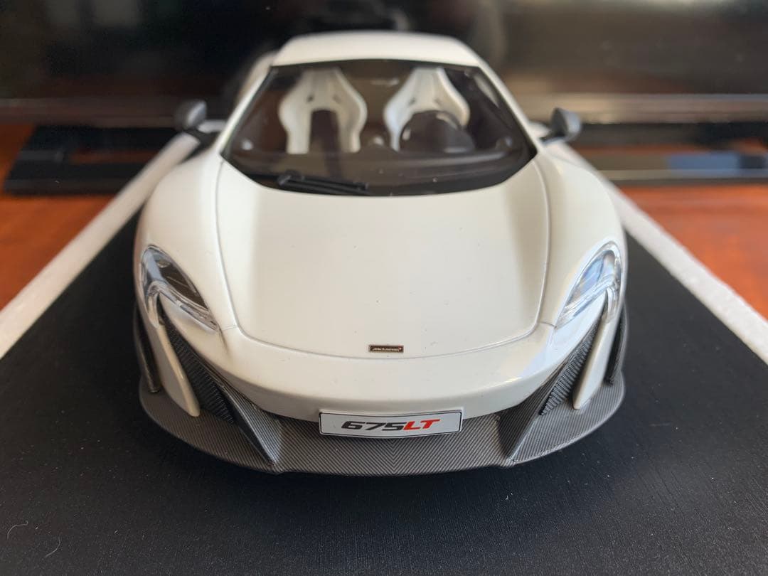 TOPSPEED 1/18マクラーレン675LT