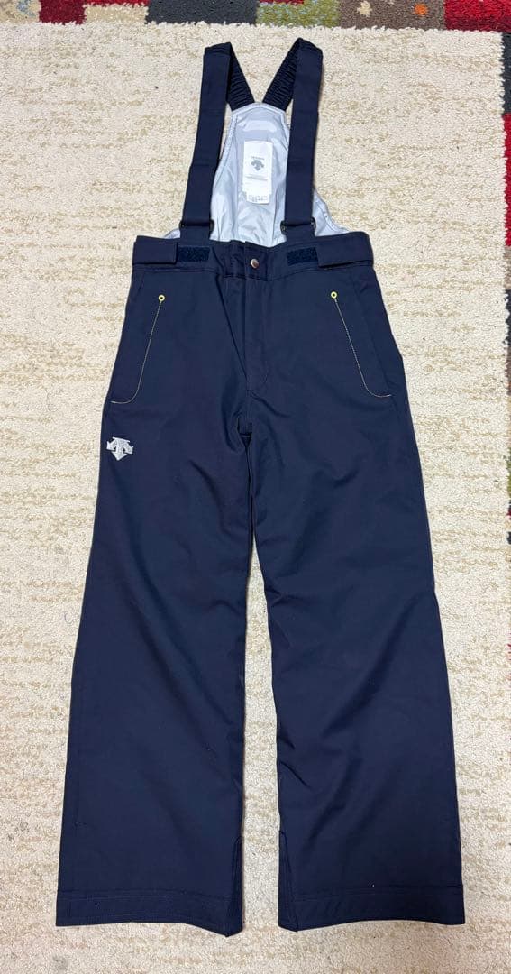 美品♪デサント DESCENTE スキーウェアセット 130サイズ