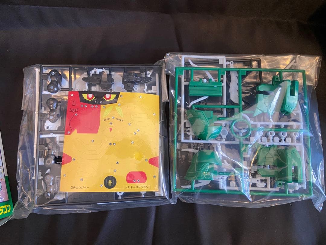 未組立 SDガンダムワールド Gチェンジャー トルネードドラゴン バンダイ