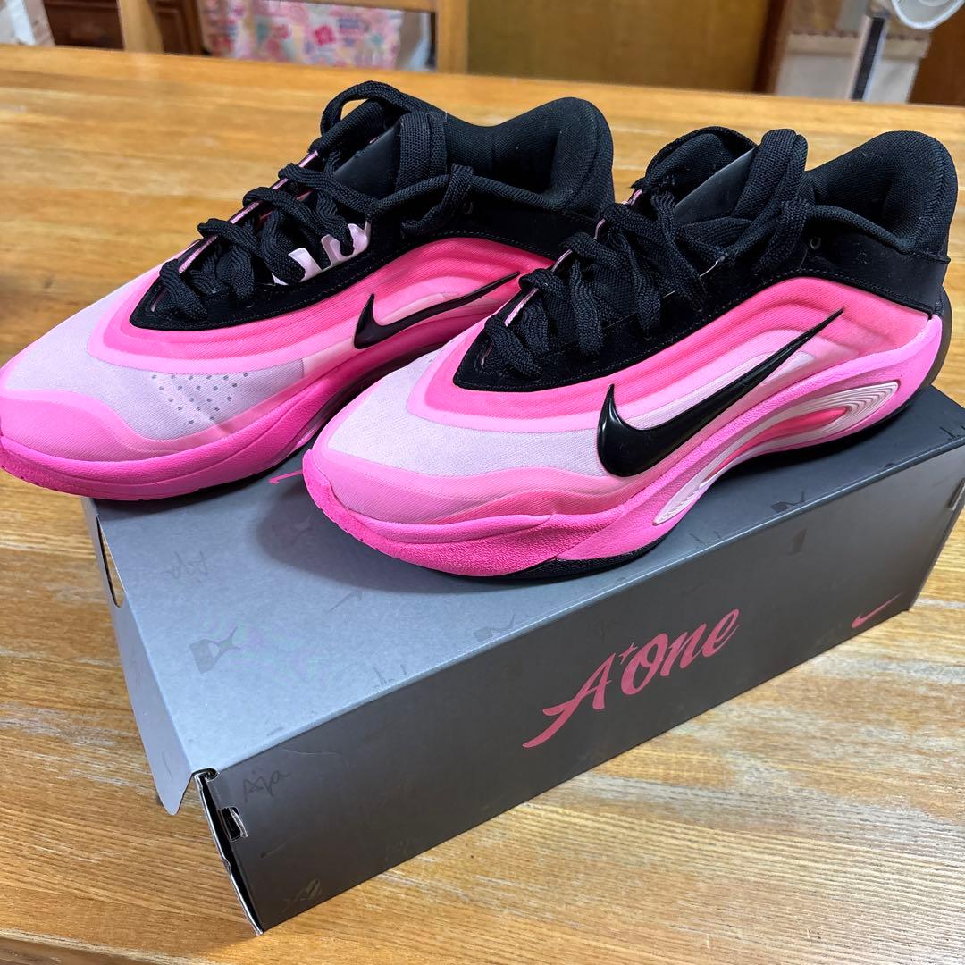 Nike A One ピンク/ブラック シューズ