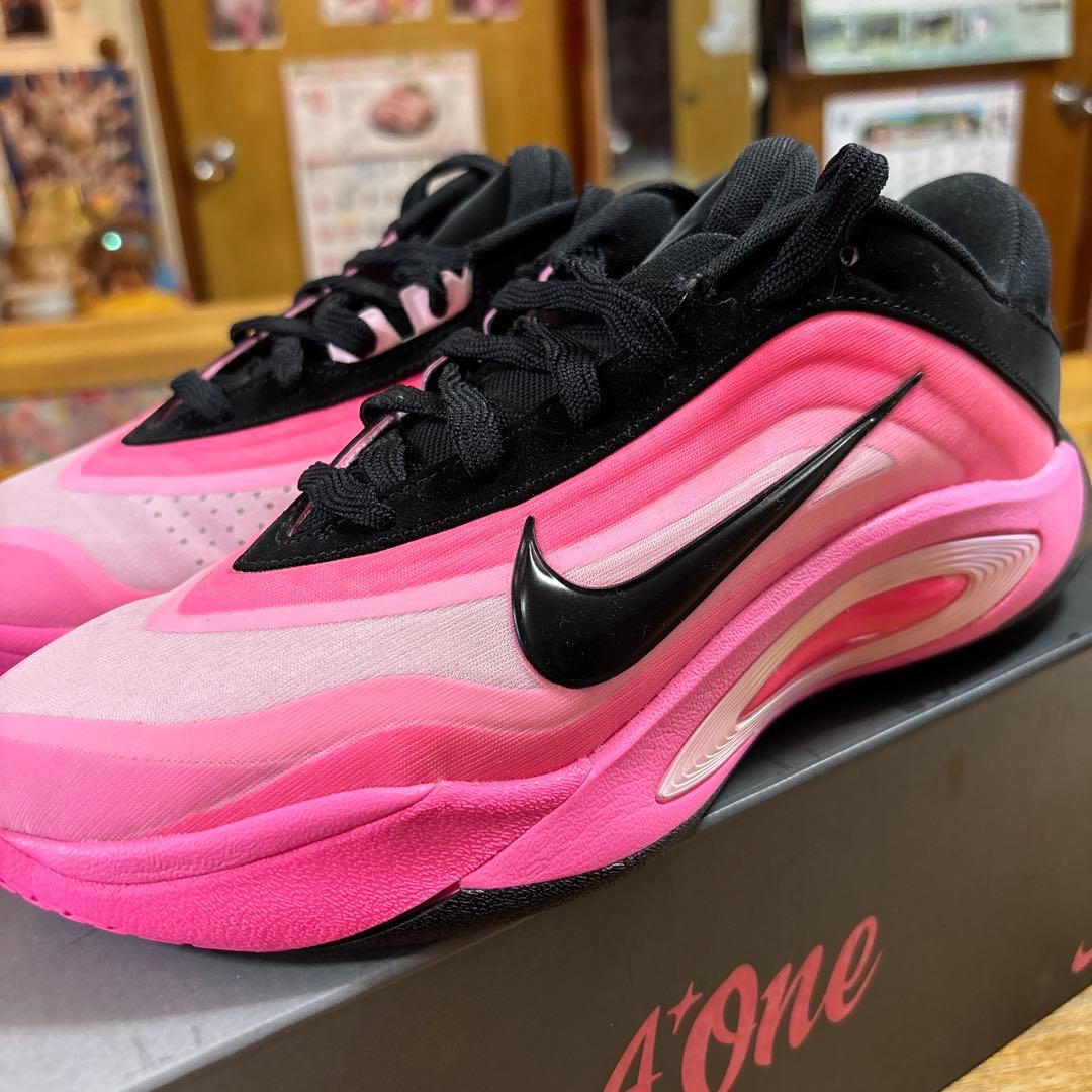 Nike A One ピンク/ブラック シューズ