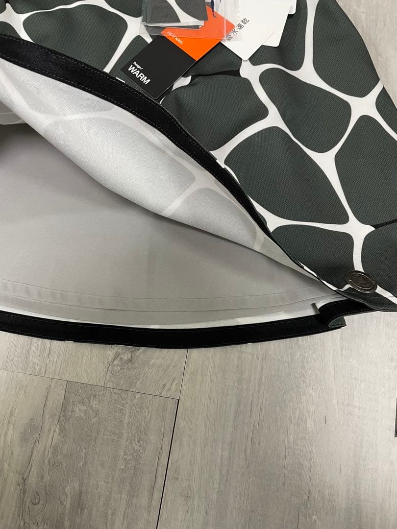 値下げ！新品　ランバンスポール　スカート +5℃ 保温ストレッチ　ジラフ柄カーキ