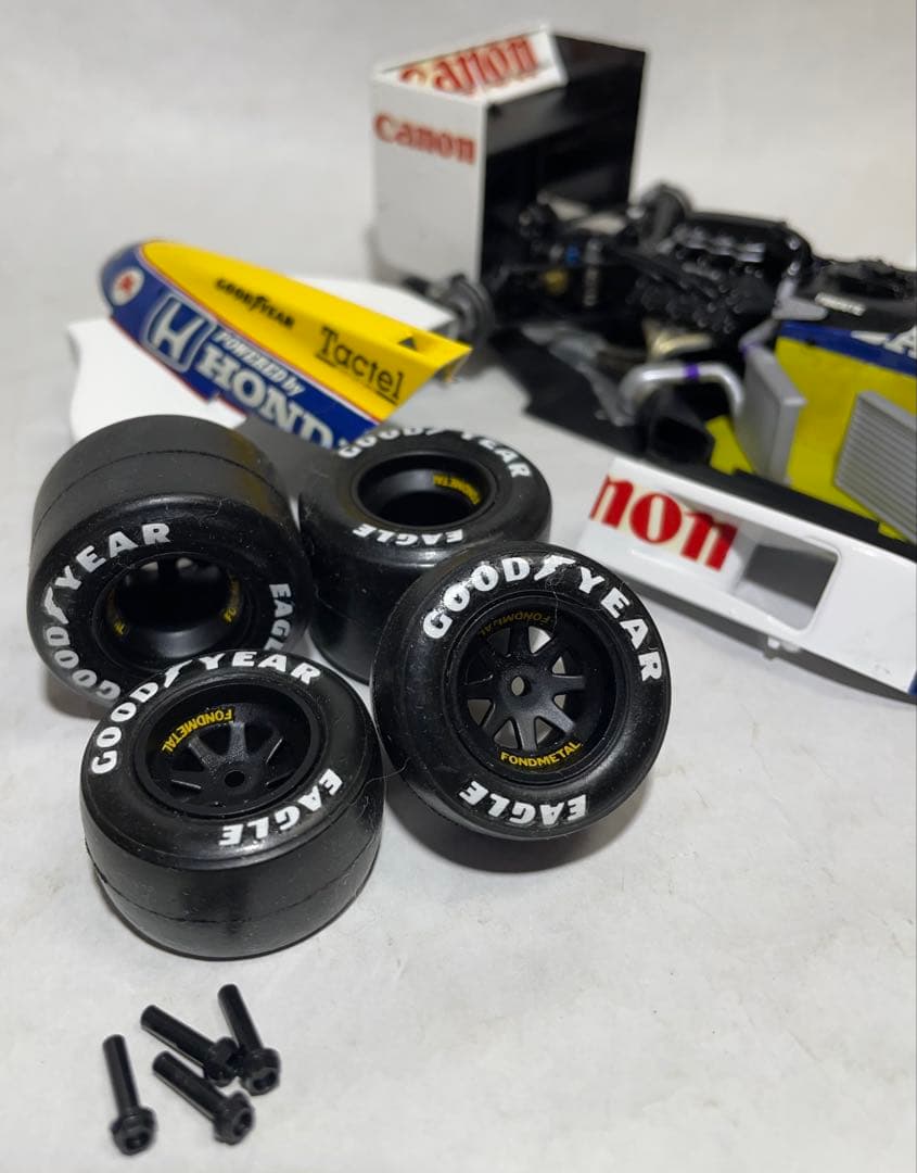 1/20 ウィリアムズFW11 F-1 ’86チャンピオンマシン [完成品]