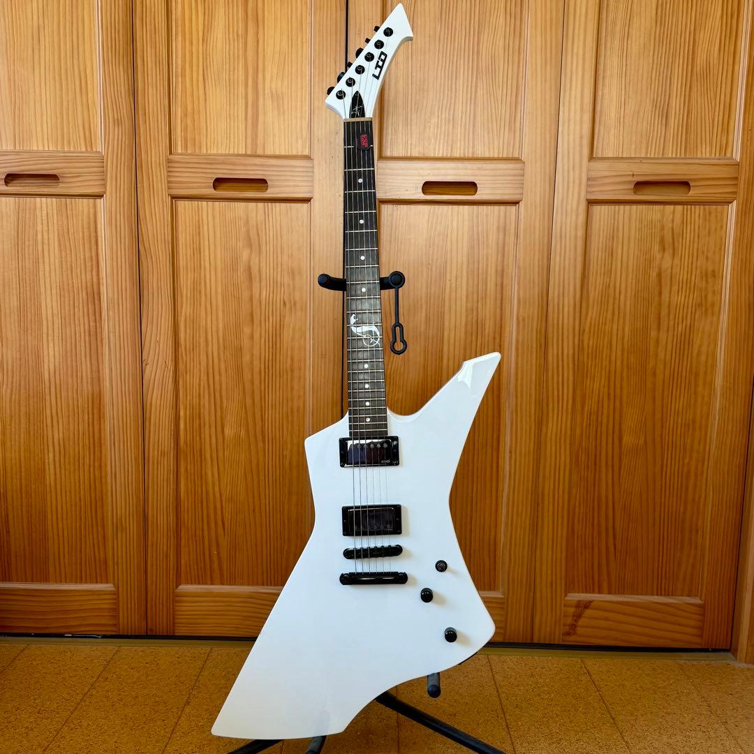 ギター LTD LLICA James Hetfield SNAKEBYTE