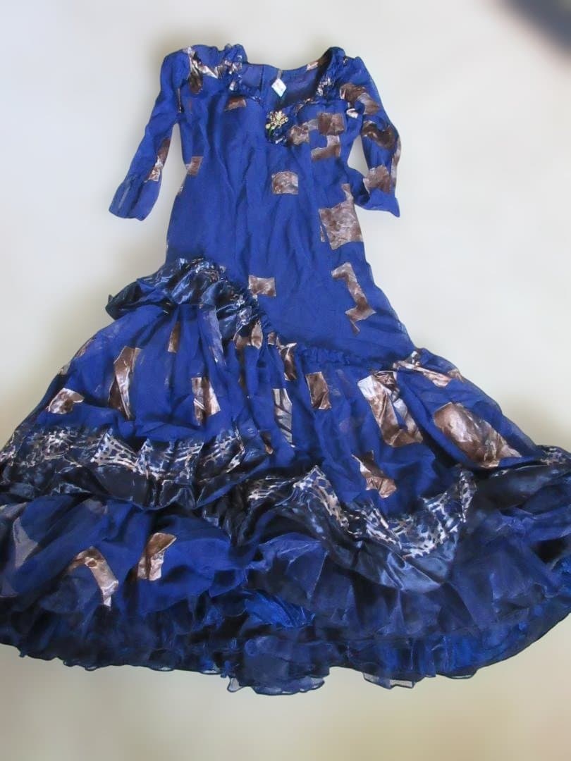 フラメンコドレス 青 金色パッチ