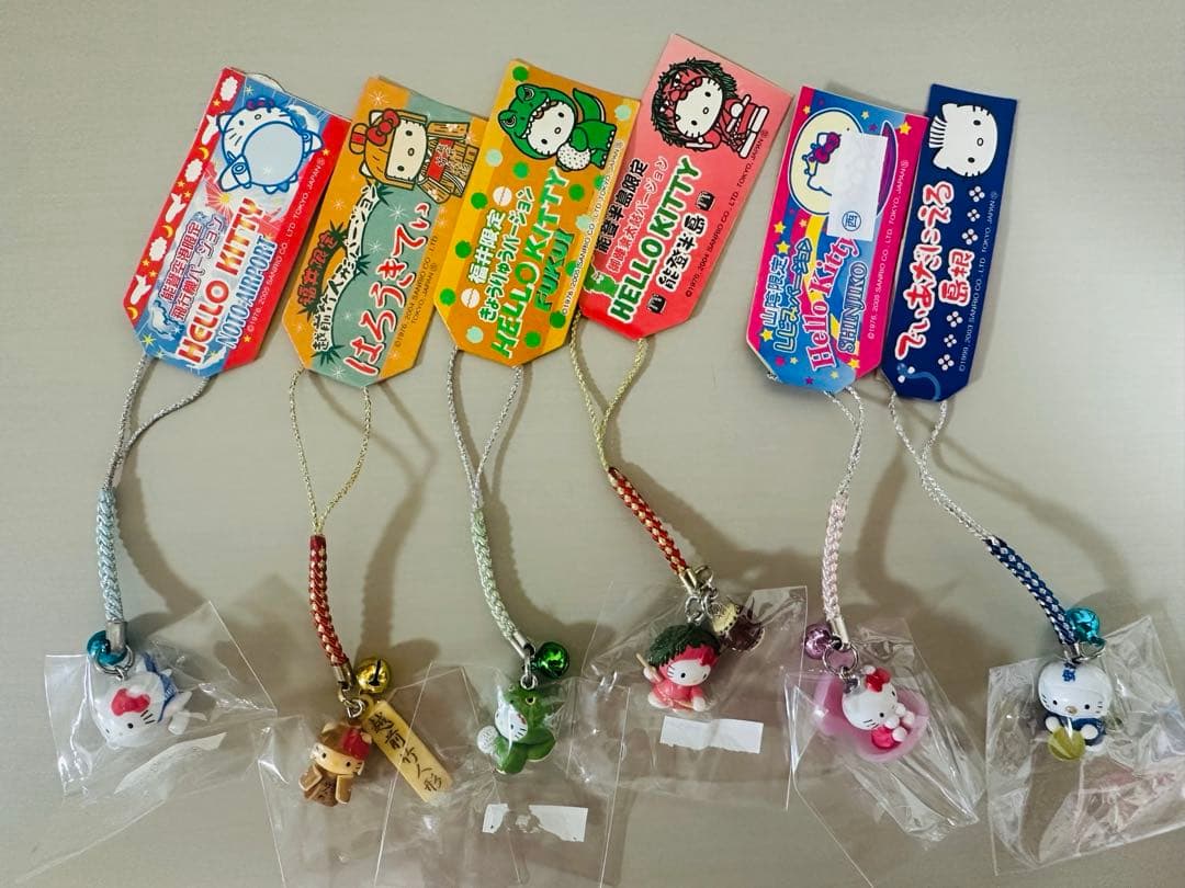 ご当地キティ 36点 まとめ売り　ストラップ 根付 セット