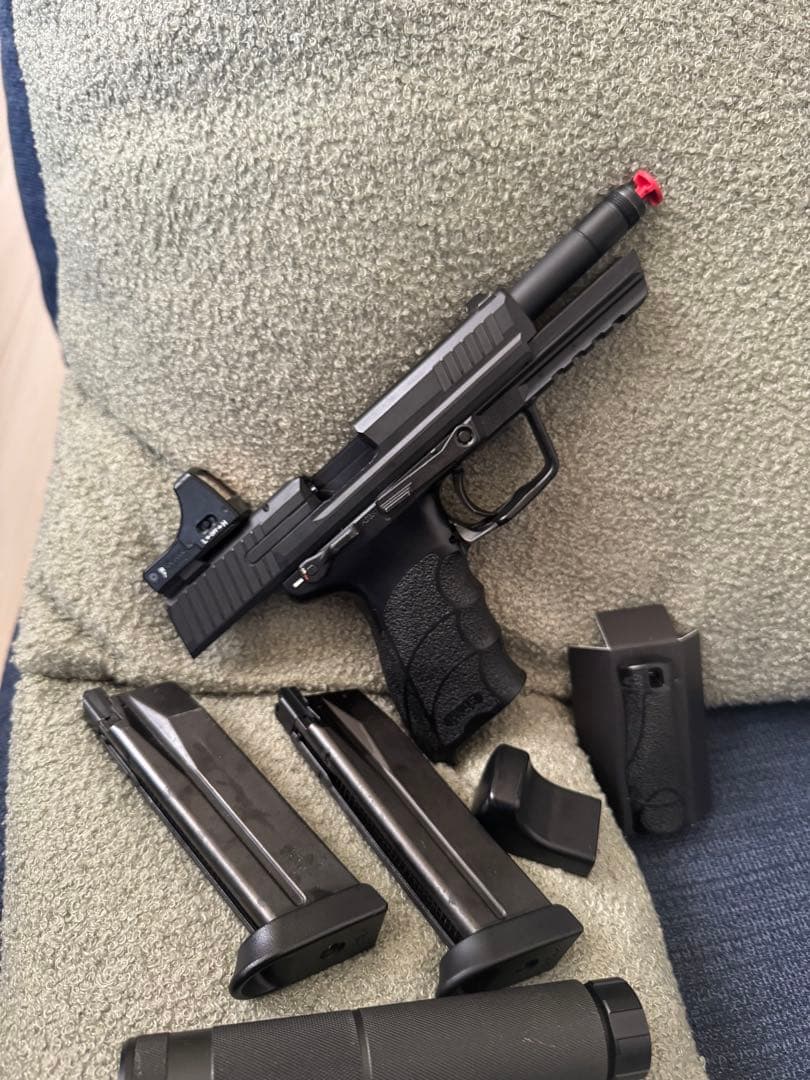 東京マルイhk45ガスガン ブラック ドットサイト付
