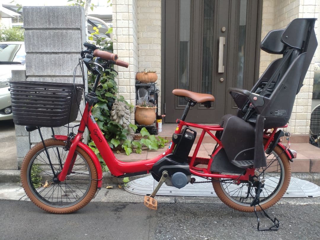 配送可★直接引渡可カスタム【ギュットアニーズ】電動アシスト自転車３人乗★充電器付