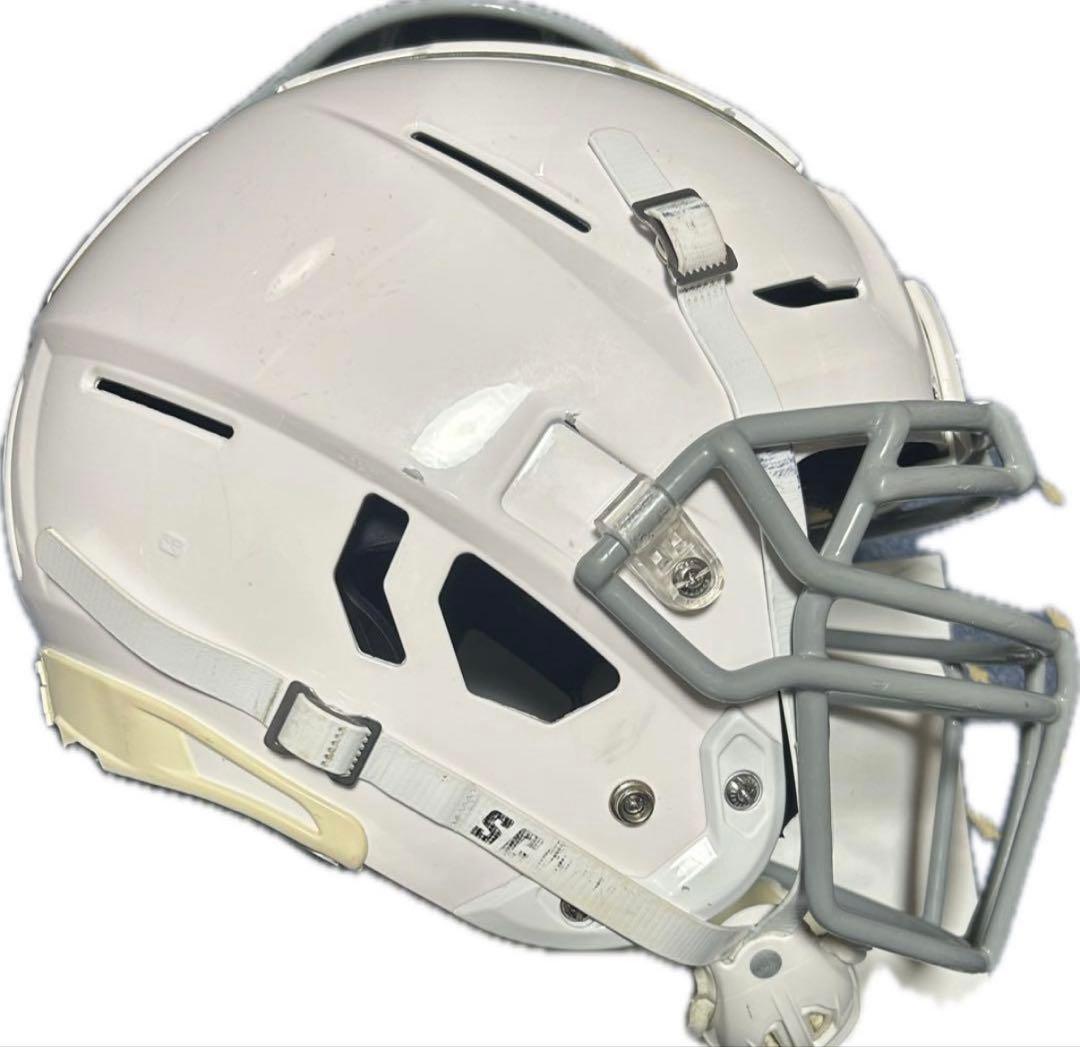 F7ホワイト アメリカンフットボールヘルメット