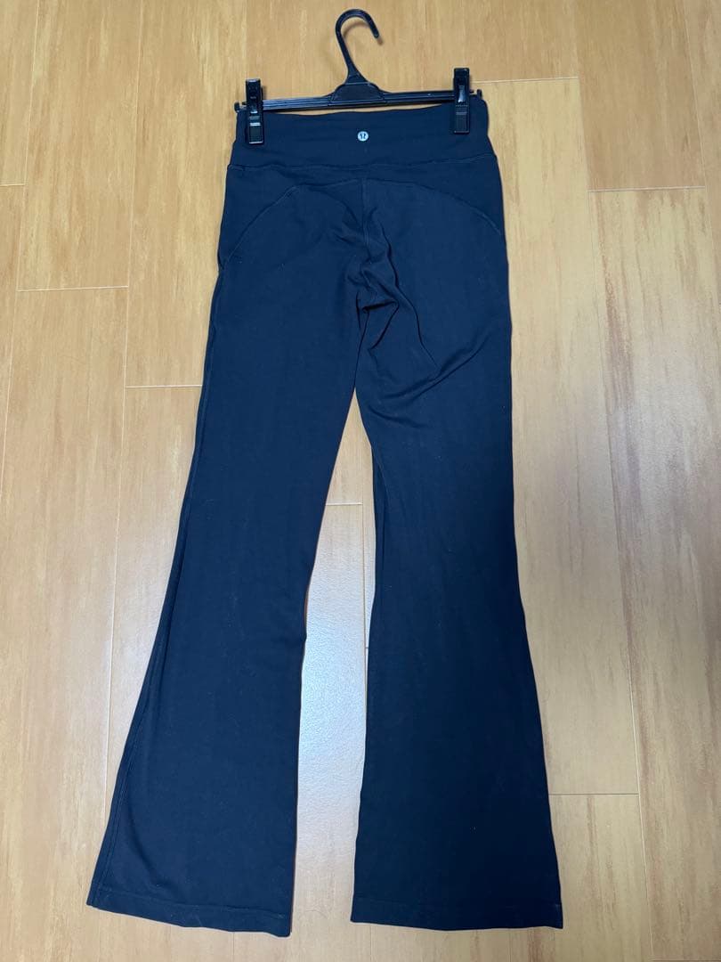 Lululemon Grooveハイライズフレアパンツポケット付きサイズ6