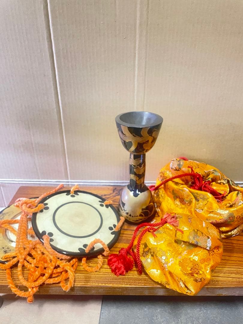hyoutan ❸ 美品高級　小鼓　豪華金蒔絵鼓　和太鼓　袋付き　楽器