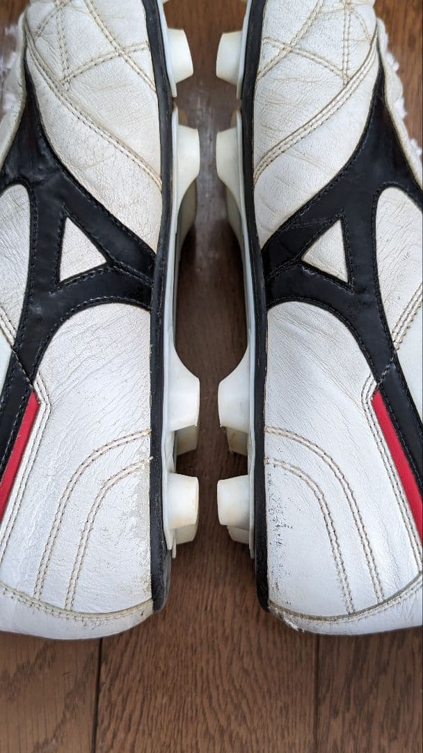 ミズノ　モレリア　ショートタン　サッカースパイク　Mizuno Morelia