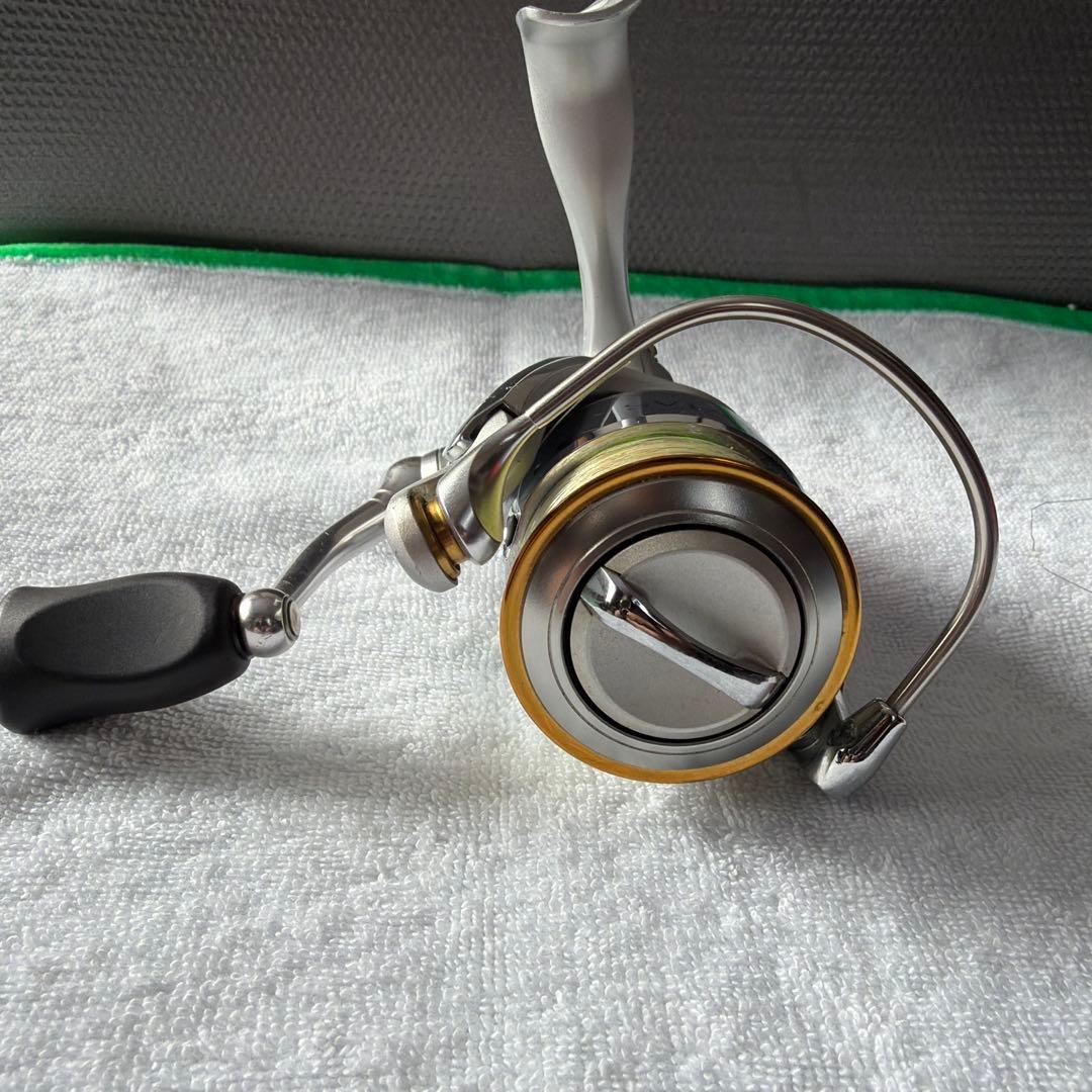 LUVIAS 2506 スピニングリール 2500スプール付き