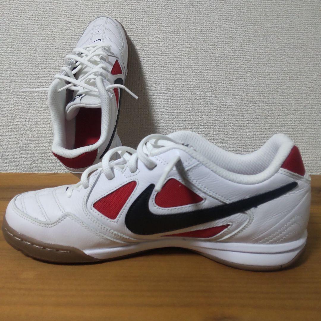 NIKE「GATO(ガト)」フットサルシューズ