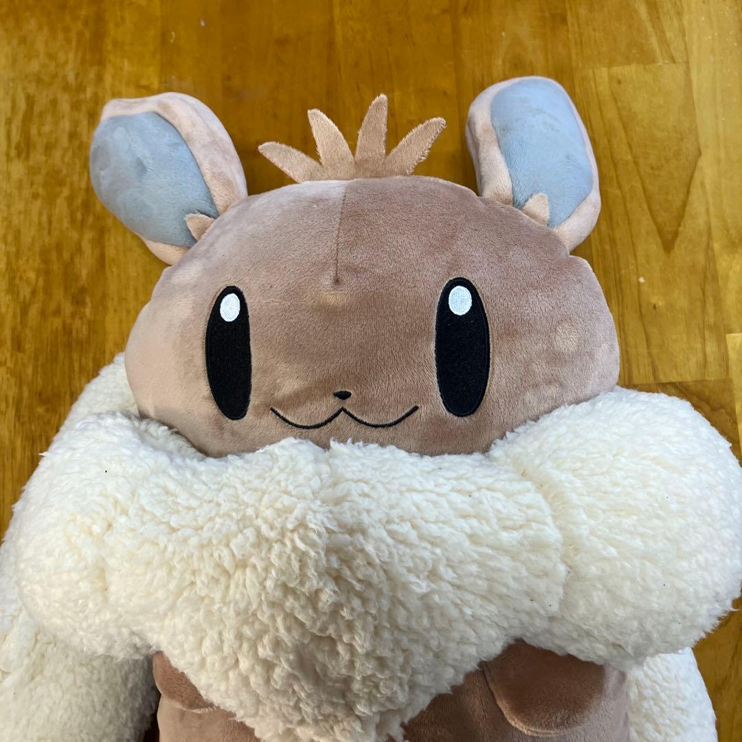 ボタンのイーブイリュック