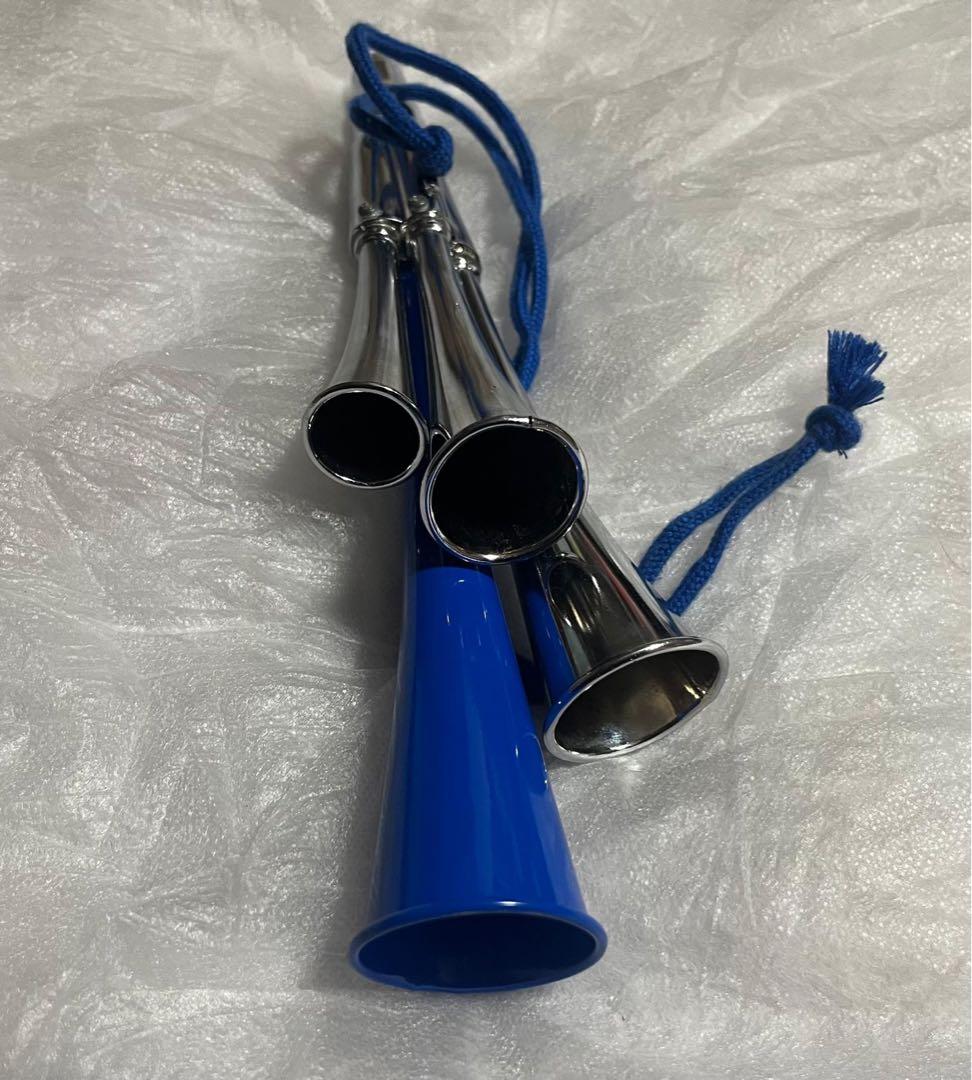 ブルーとシルバーのチアホーン（ガンバ大阪）