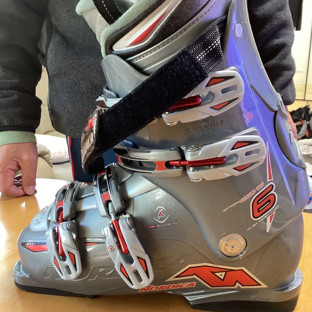 ATOMIC スキー板４点セット