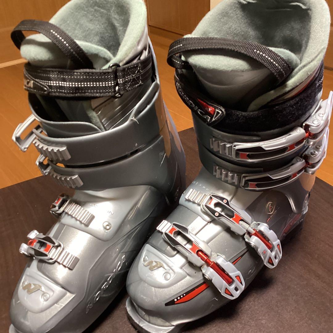 ATOMIC スキー板４点セット