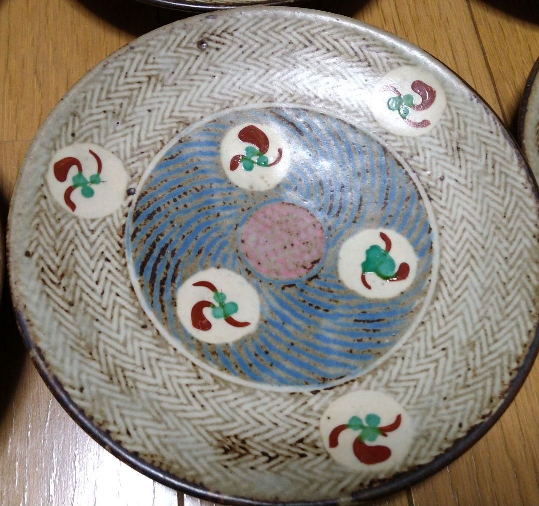 テフテフ島岡達三　組皿