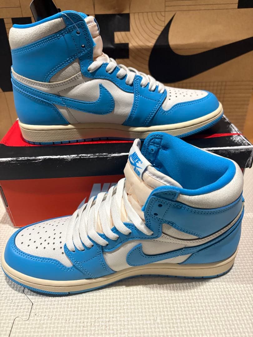 ナイキ　エアジョーダン1