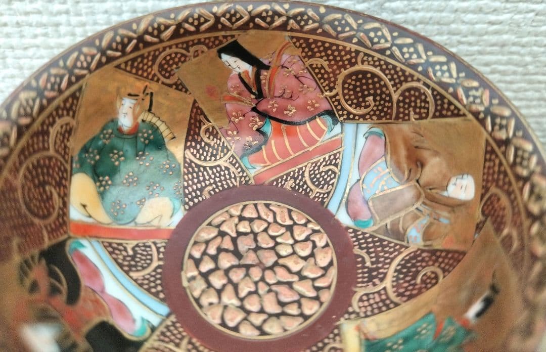 お値下げしました、九谷　六歌仙　青粒　金粒盃