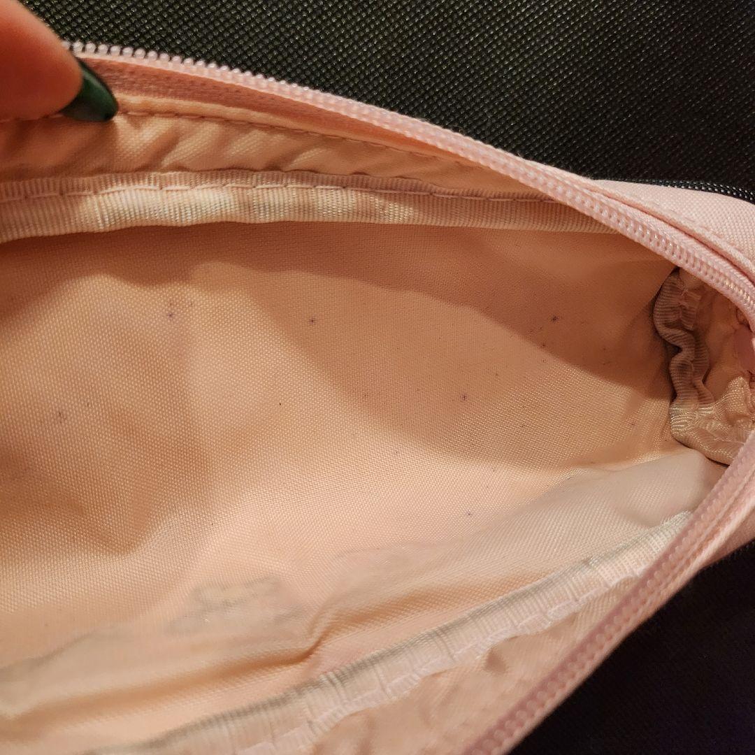 2005年製 海外限定 ハローキティ モモベリー ペンケース