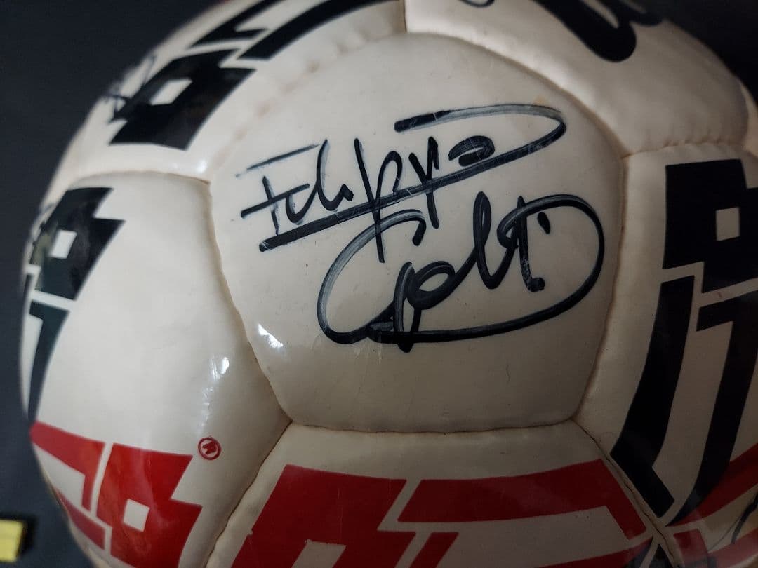 ★プレミアムボール『ACミラン/直筆寄書サインボール/約18人』コレクター保管品