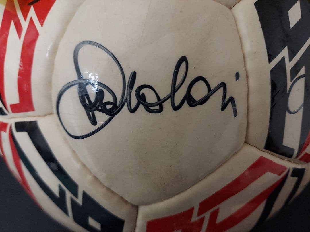 ★プレミアムボール『ACミラン/直筆寄書サインボール/約18人』コレクター保管品
