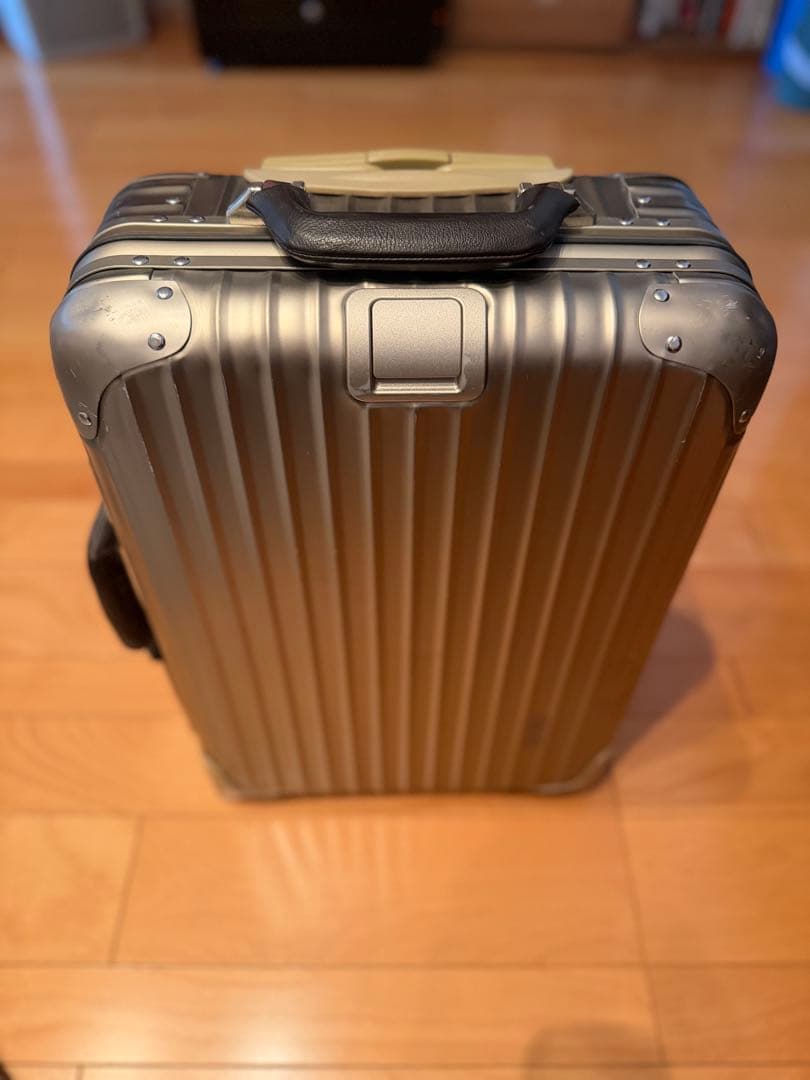 RIMOWA トパーズ　チタニウム　32L