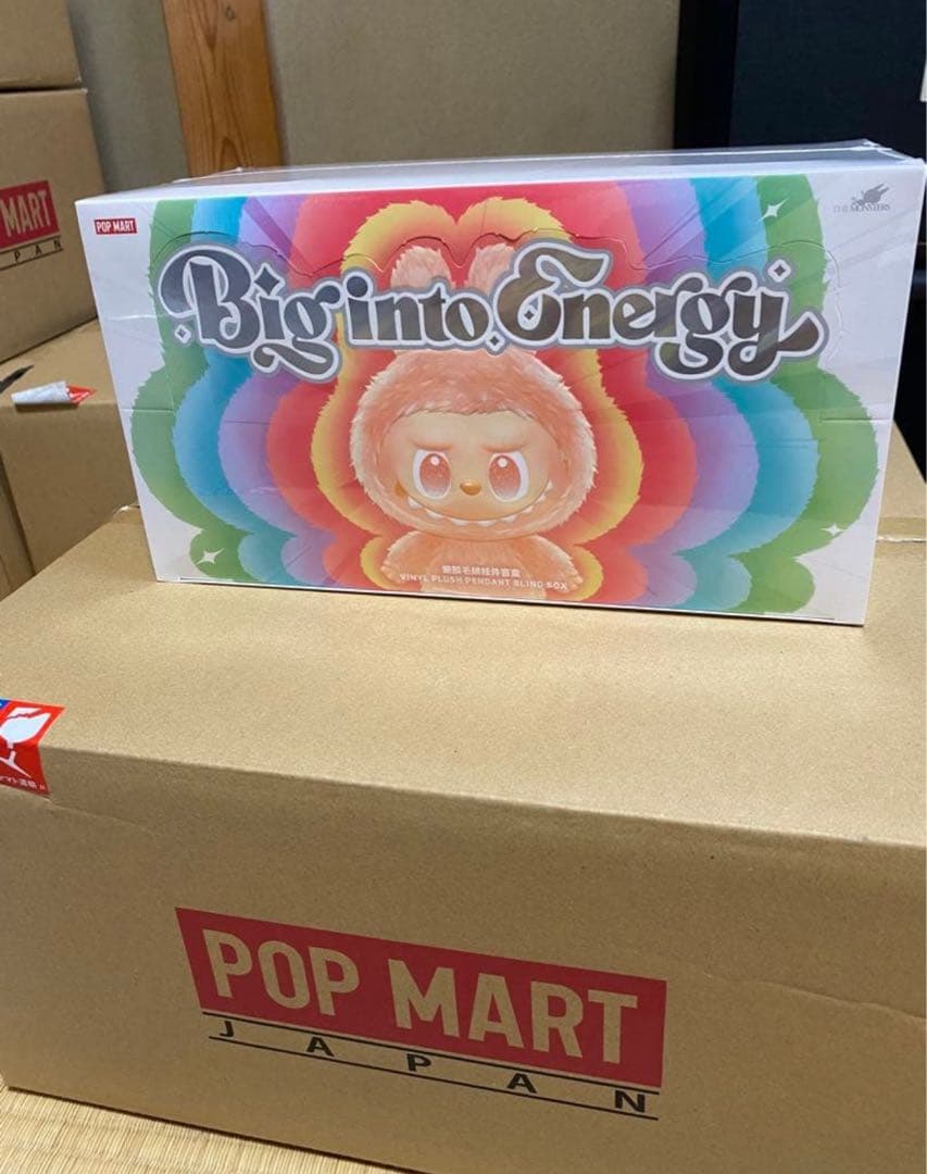 ぬいぐるみ LABUBU THE MONSTERS Big into Energy