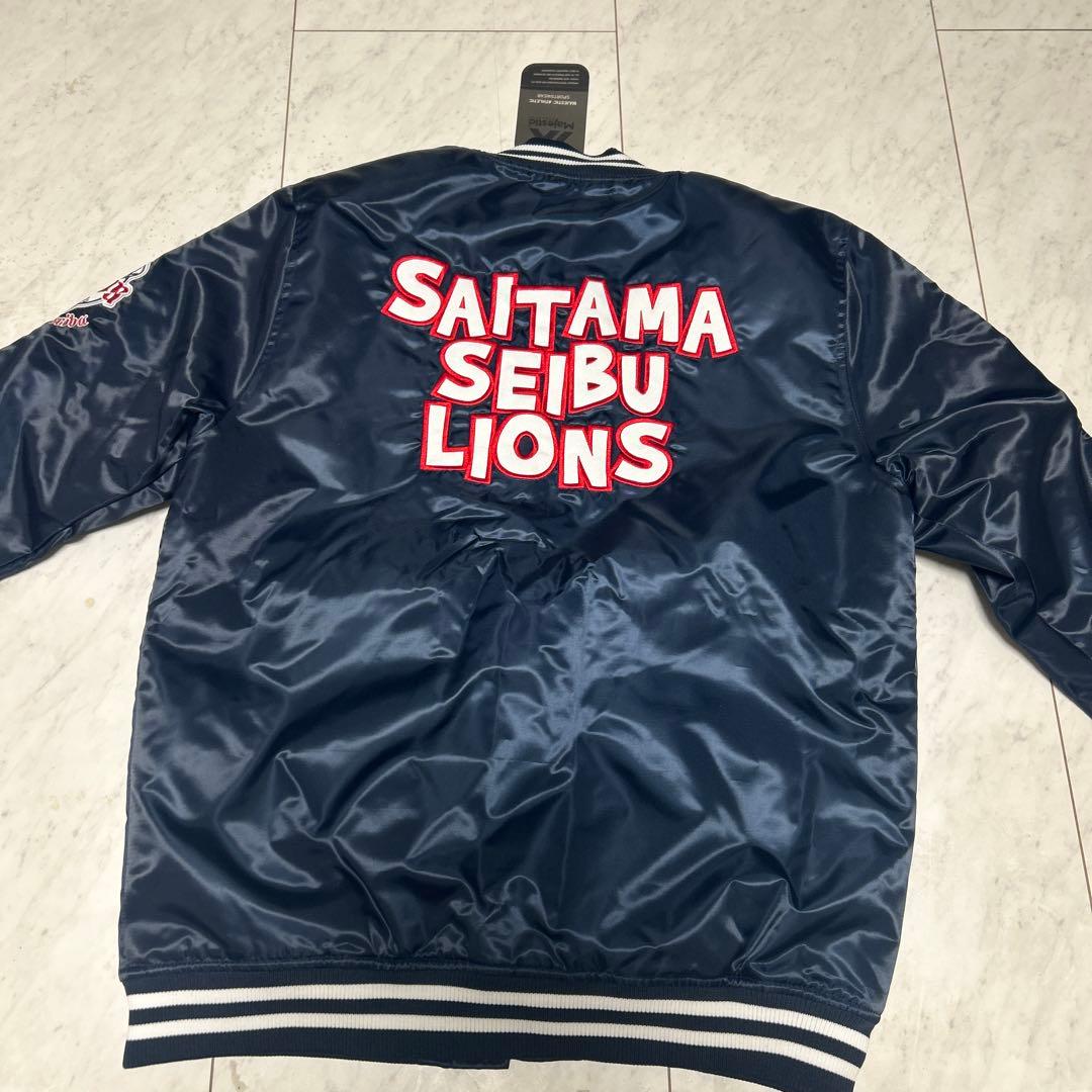 希少　タグ付新品　西武ライオンズサテンベースボールジャケットマジェスティック　L