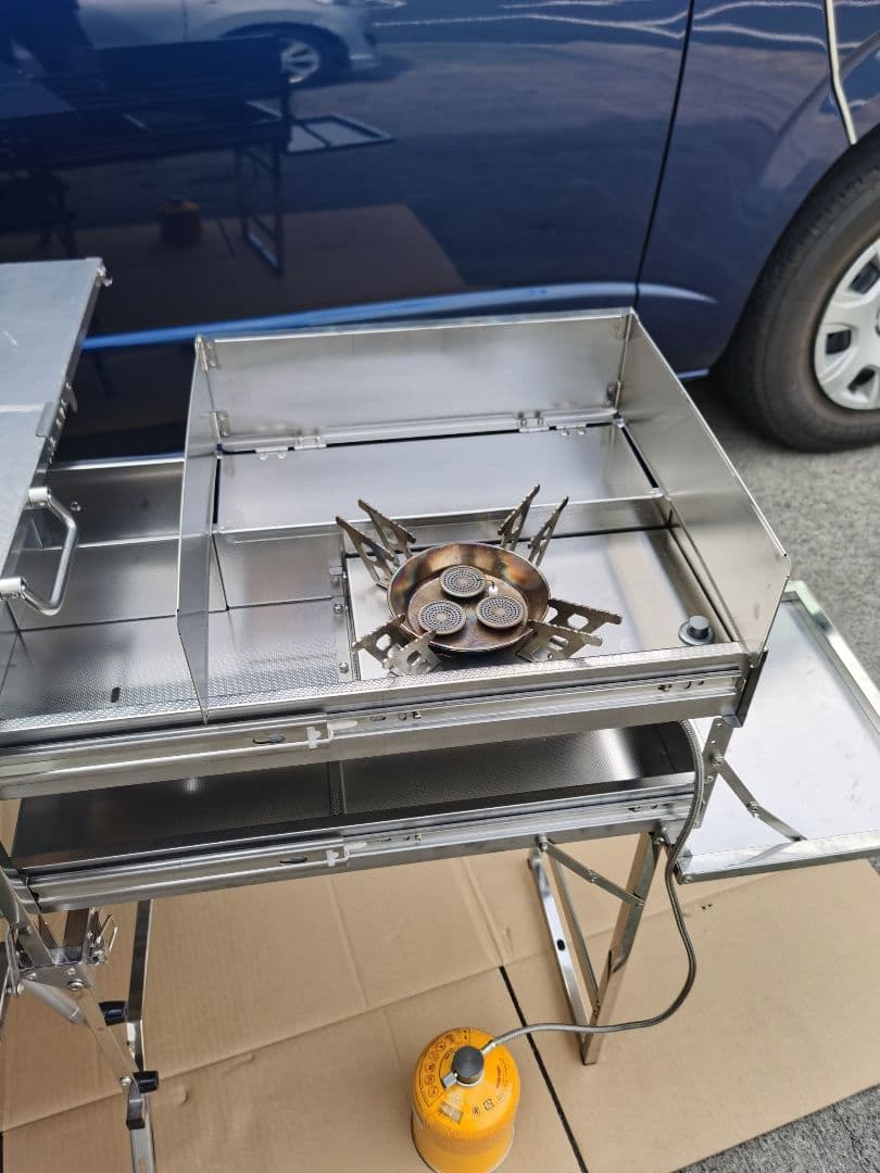 キャンプ　アウトドアー ステンレス製折畳テーブル