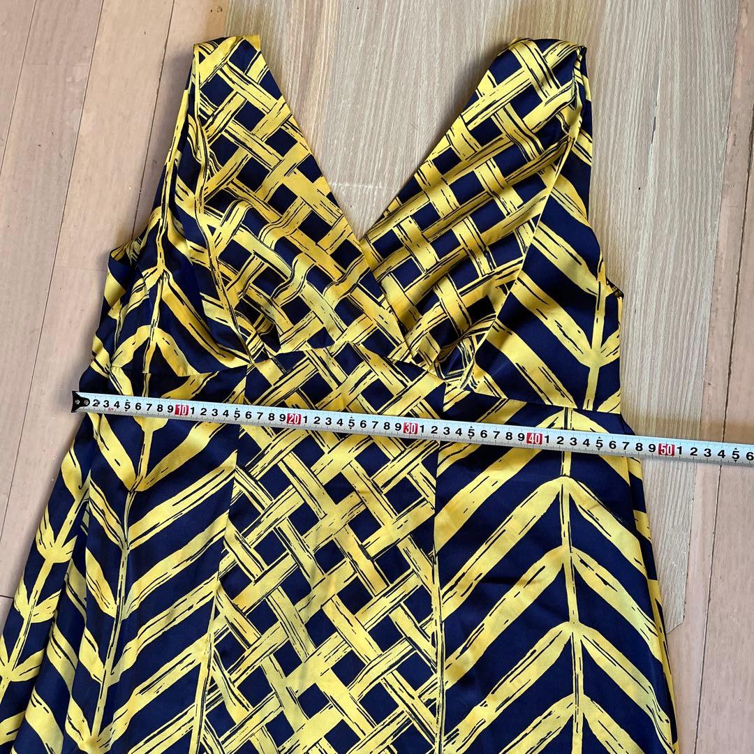 フラダンスドレス 黒と黄色 ストライプ