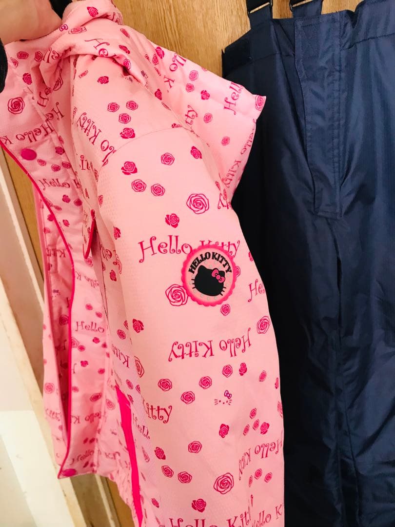 ハローキティスキーウェアスノーボード160cm新品未使用