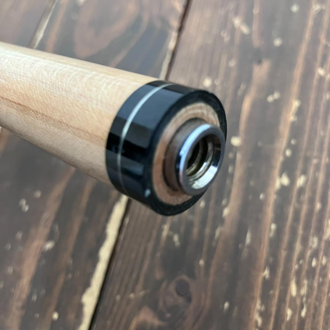 Mezz Cue メッズ キュー　ビリヤード　廃盤モデル