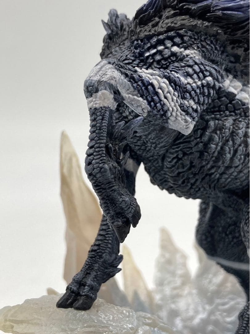 キリン 亜種 クリエイターズモデル モンスターハンター フィギュア
