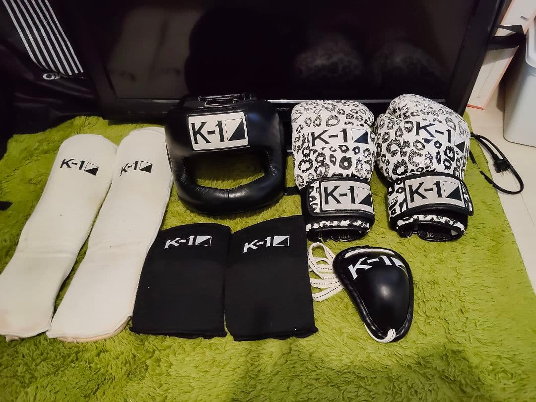 K-1 ボクシンググローブ16 OZ、サポーター Lサイズ セット
